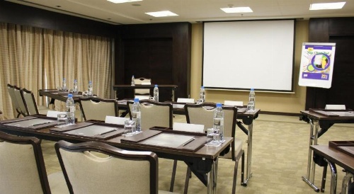 Time Oak Hotel & Suites image 4